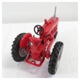 Ertl The Toy Farmer Farmall Tractor 1991 w/ Box