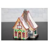 Heritage Village Collection North Pole Series Porcelain Popcorn & Cranberry House