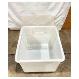 Cambro Ingredient Storage Container