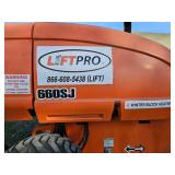 JLG 660SJ 4x4 Telescopic Boom Lift