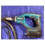 Makita BVR850 Cordless Concrete Vibrator Kit