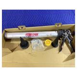 Perma-Chink Systems HG2A 30oz Bulk Gun with 504-G15 5-Gallon Follow Plate