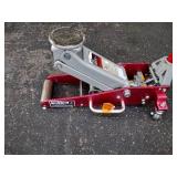 (2) red Teq Car 11.5-ton floor Jacks. (1) black Car Floor Jack with 2 red handles. (Black jack doesn’t have a handle)