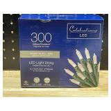 Warm White Christmas Light String of 300