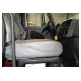 2007 INTERNATIONAL 4300 DT466 BEVERAGE STRIGHT TRUCK