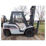 2013 Nissan PF90 Diesel Forklift with Cab