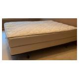 Select Comfort Sleep Number 5000 (Queen Size) Mattress And Bed Frame (BRING HELP TO LOAD)