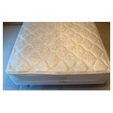 Select Comfort Sleep Number 5000 (Queen Size) Mattress And Bed Frame (BRING HELP TO LOAD)