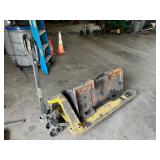 Bobcat 36" Bucket and Pallet Jack