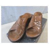 (CS) Pair of Clarks Brown Sandals S...