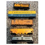 HO Gauge Model Train 5 Car Lot - Vintage