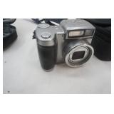 2 digital Kodak cameras and cases