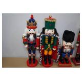 *5* Nutcracker Figures