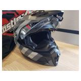 Castle CX950 V2 EL General Helmet - M-Black/Silver - XL