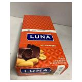 Luna Nutz Over Chocolate Bars