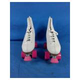 New! Chicago Skates Ladies / Girls Rink Roller Skate, Size 8 White