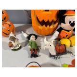 Halloween Decor Collection including Mickey Mouse, Jack-o