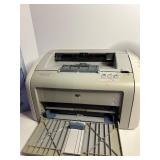 Hewlett Packard HP Laser Jet 1020 Laser Printer With 1 New Black Ink Cartridges