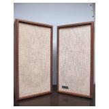 Pair of Very Nice Vintage Working KLH Model 20 Speakers