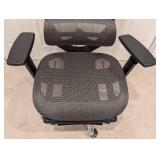 Ergonomic Mesh Rolling Office Chair