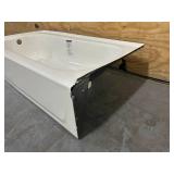 BOOTZ INDUSTRIES Aloha Plus 60 in. x 32 in. Soaking Bathtub With Left Drain in White