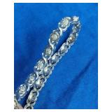 Sterling Silver 1/4 ct tw Diamond X-Link Tennis Bracelet