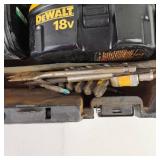 DeWalt DC759 Cordless Drill/Driver 18V 2 Batteries And Charger