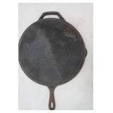 Cast iron fry pan