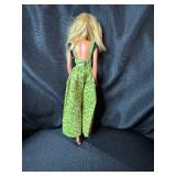 VINTAGE BENDABLE LEG BARBIE 1966 WITH OUTFIT