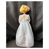 VINTAGE BLONDE 1958 BARBIE WITH BLUE NIGHTGOWN - BENDABLE LEGS