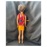 VINTAGE BRUNETTE BUBBLE CUT BARBIE WITH OUTFIT