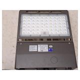 Lot of (5) V-Tac® Commercial 100-277V 185W LED Shoebox Light Fixtures VT-SBN3-3M-185W-840 (New In Box !)