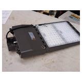 Lot of (20) V-Tac® Commercial 100-277V 240W LED Shoebox Light Fixtures VT-SBN2-240W-850-XX (New In Box !)