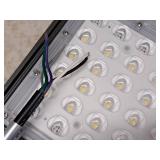 Lot of (4) V-Tac® Commercial 100-277V 240W LED Shoebox Light Fixtures VT-SBN2-240W-850-XX (New In Box !)