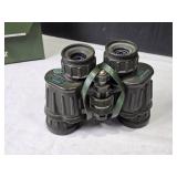 Tasco 8x40 Binoculars with Original Green Case