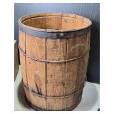 Vintage Wooden Barrel and Bartlett Pears Crate Set