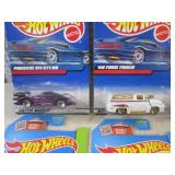 (EC1) Assorted Hot Wheels in Packag...