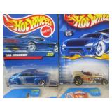 (EC1) Assorted Hot Wheels in Packag...