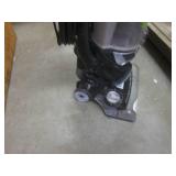 (EW7) Bissell Upright Vacum Cleaner...