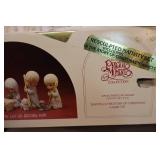 9-Piece Precious Moments Nativity w/Box…