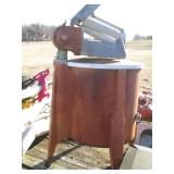 Vintage washing machine with wringe...