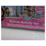 Deluxe Activity Set...