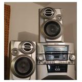 Vintage Audiovox Model 5000 5 CD-Changer Music System 2002 Boombox Stereo Speaker