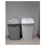 2 MAINSTAYS 13GAL. SWING TOP WASTEBASKETS