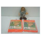 Duck Dynasty talking doll and 2 safety vest new if package