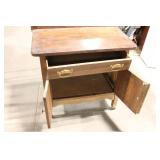 Vintage Wooden Bedroom Furniture Stand with Drawers and Casters