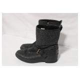 UGG Waterproof Black and Gray Winter Boots Size 8