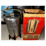 Vintage Mirro 22-Cup Electric Percolator