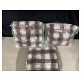 LOT OF 3 DFXSZ Christmas Buffalo Plaid Pillows