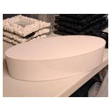 Pedestal Stand | Oval (White)